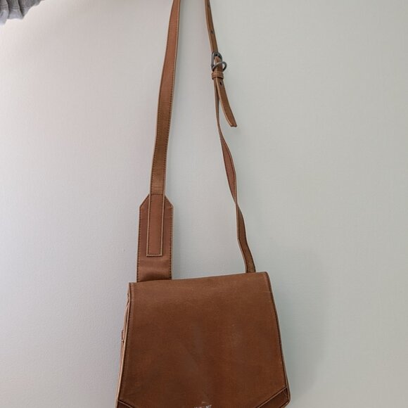 Matt & Nat Marlon Crossbody Bag – Tan Vegan Leather, Well-Loved - Picture 10 of 12